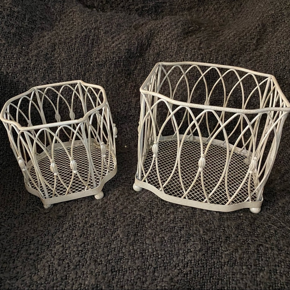 Southern Living at HOME Trellis Plant Holders